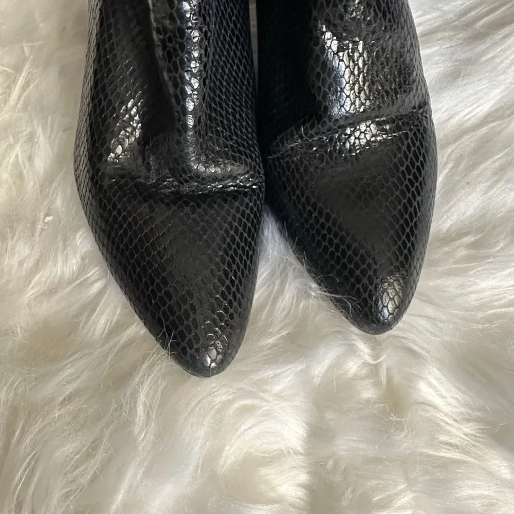 Zara basic collection black bootie, zippered back